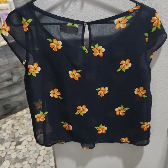 hollister navy sheer flowery top sz small - Picture 3 of 3